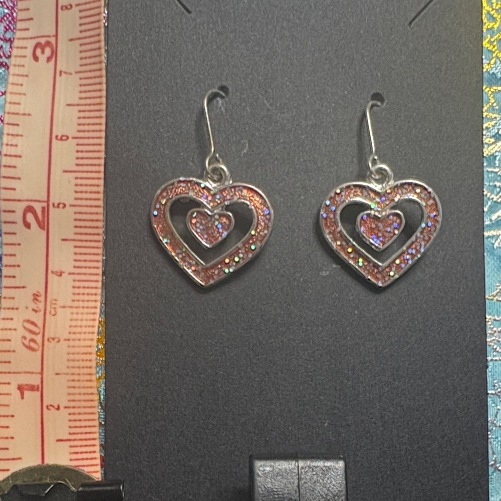 🖤Sparkling Silver Heart Earrings with Pink Glitter🖤